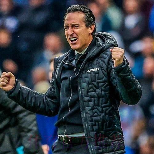 每体:皇马有意签楚克乌泽 埃梅里将与他们争夺球员 每体:皇马有意签楚克乌泽 埃梅里将与他们争夺球员